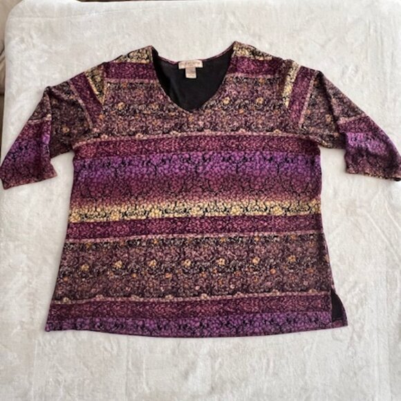Notations Woman, Shades of Purple 3/4 Sleeve Womens Pullover V-Neck TopSize 2X - Picture 9 of 9